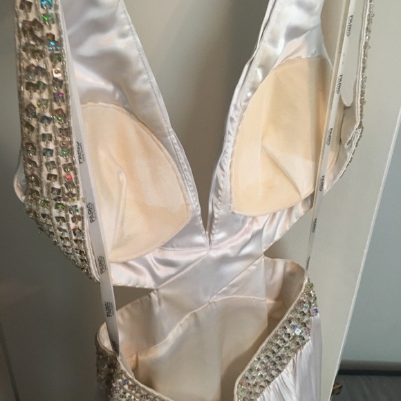 White Formal Dress - Picture 7 of 10